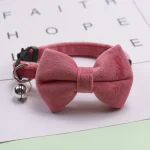 Collier en velours pour chat avec nœud papillon